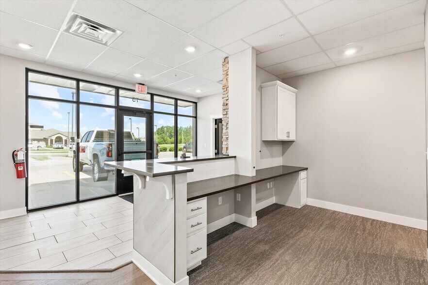 More Photos Of 55-95 Dartmoor Dr, Waukee General Retail For Lease