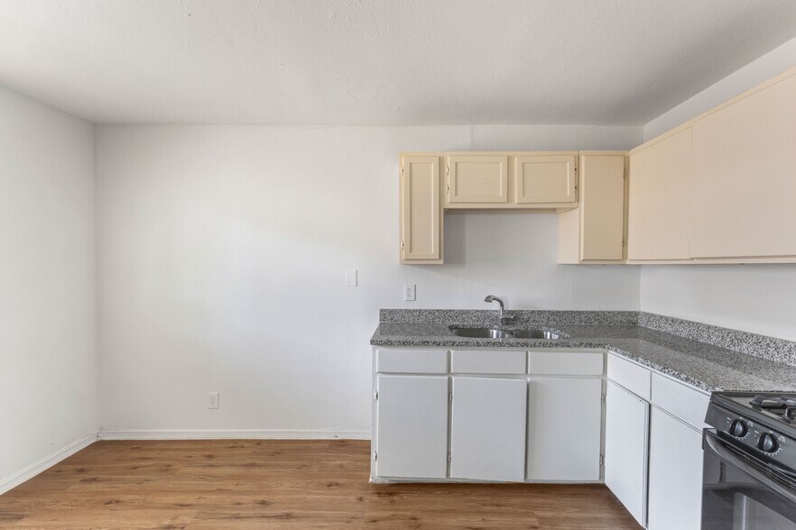 More Photos Of 2807 Observation Dr, San Antonio Apartments For Sale