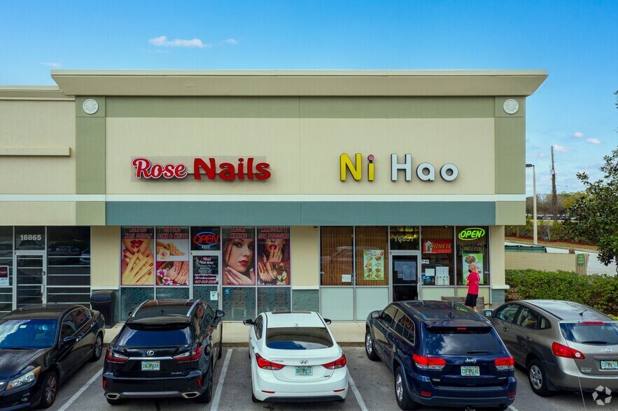 More Photos Of 16825 E Colonial Dr, Orlando Unknown For Lease