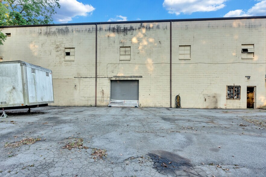 More Photos Of 2961 Alston Dr, Atlanta Warehouse For Sale