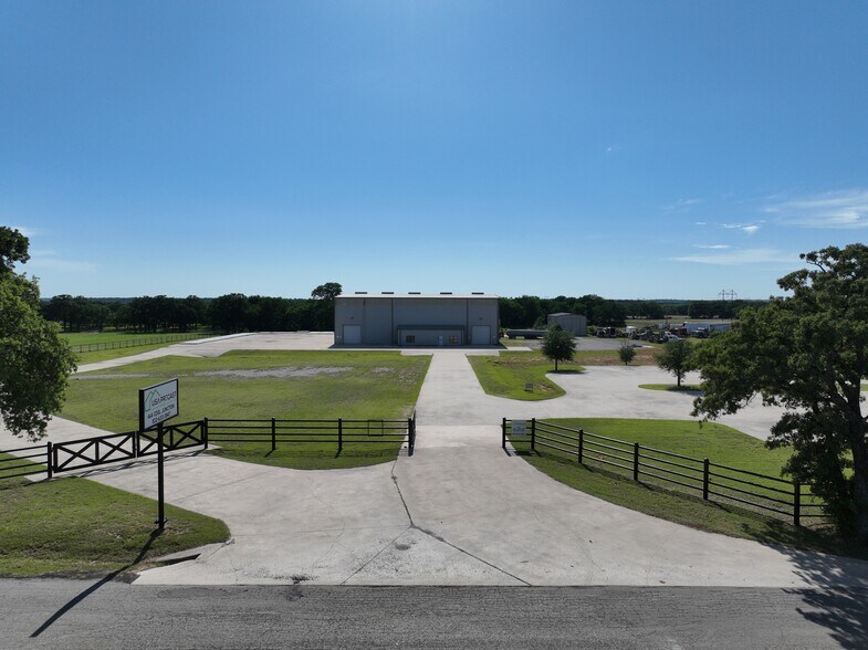 More Photos Of 464 Cool Jct, Millsap Manufacturing For Lease