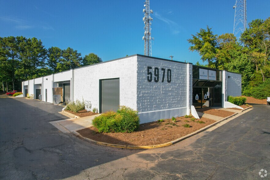 More Photos Of 5990 Unity Dr, Norcross Light Distribution For Lease