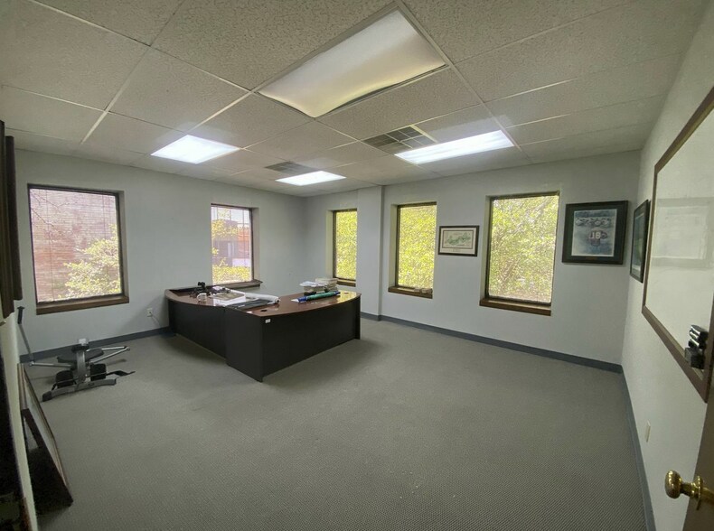 More Photos Of 212 Texas St, Shreveport Loft Creative Space For Lease