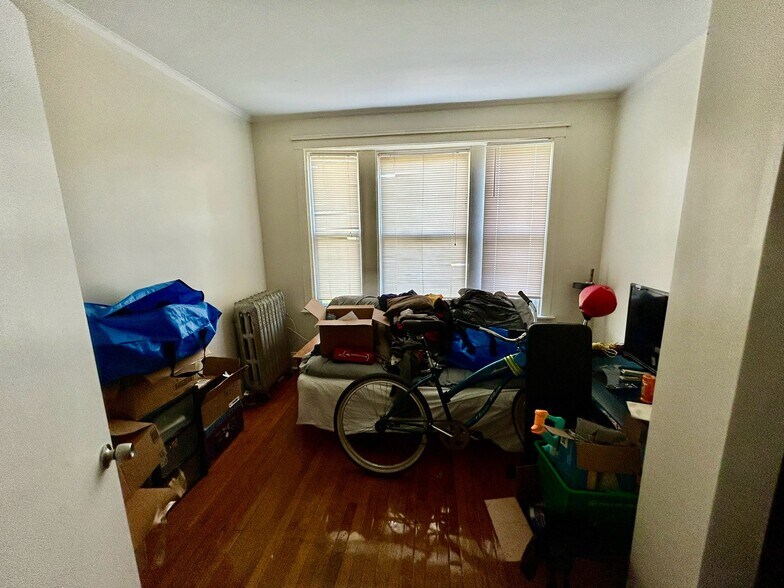 More Photos Of 816-822 E Marquette Rd, Chicago Apartments For Sale