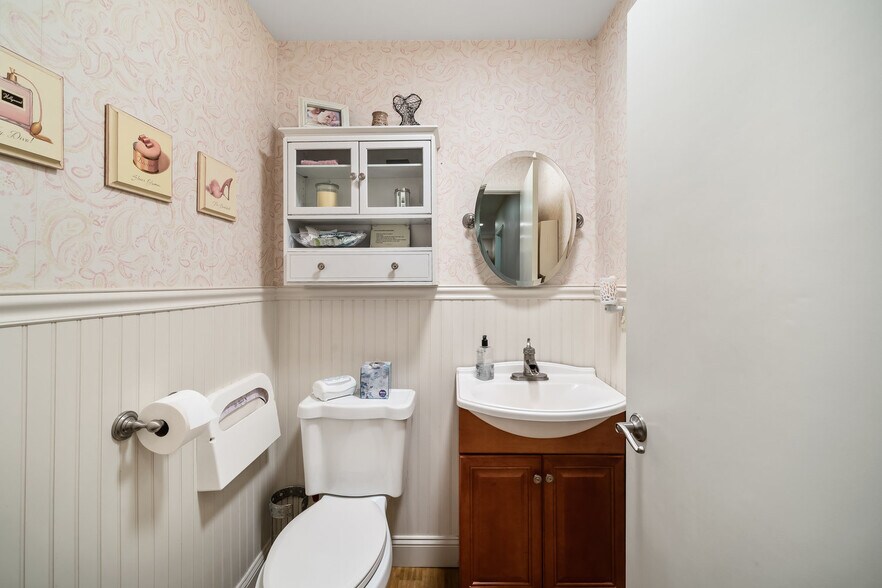 More Photos Of 1050 Las Tablas Rd, Templeton Medical For Lease