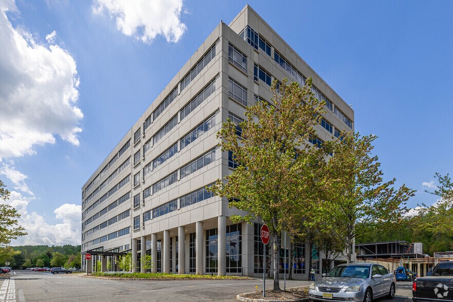 More Photos Of 300 Connell Dr, Berkeley Heights Office Residential For Lease