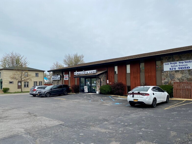 More Photos Of 2949 Elmwood Ave, Buffalo Medical For Lease