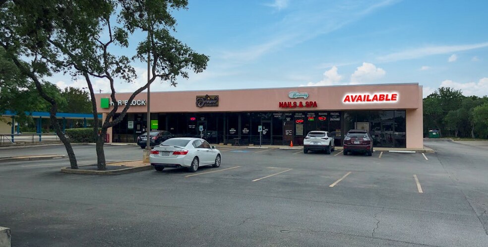 More Photos Of 17676 Blanco Rd, San Antonio Unknown For Lease