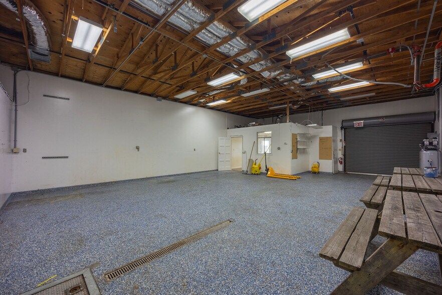 More Photos Of 313-323 Princeton Ave, Half Moon Bay Service For Lease