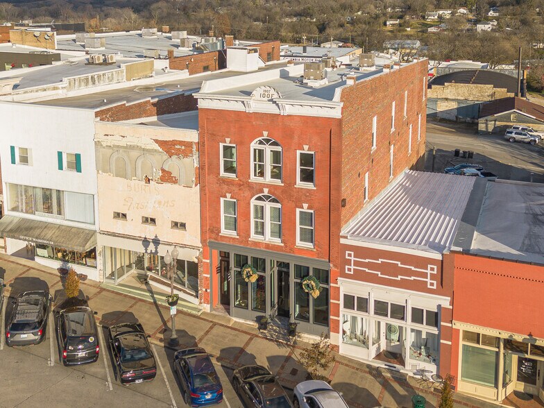 More Photos Of 809 S Main St, Columbia Office For Sale