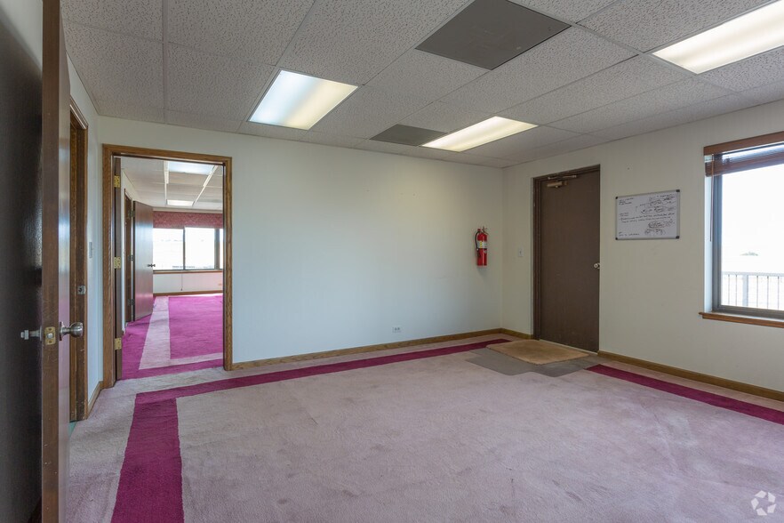 More Photos Of 33551 County Road 37, Kiowa Office For Lease