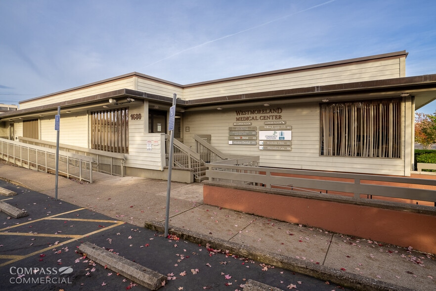 More Photos Of 1680 Chambers St, Eugene Medical For Lease