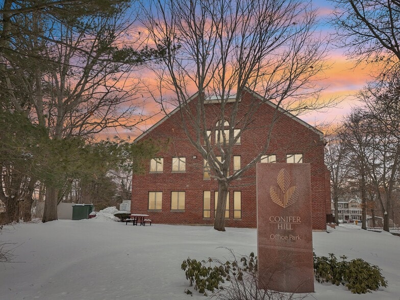 More Photos Of 100 Conifer Hill Dr, Danvers Office For Lease
