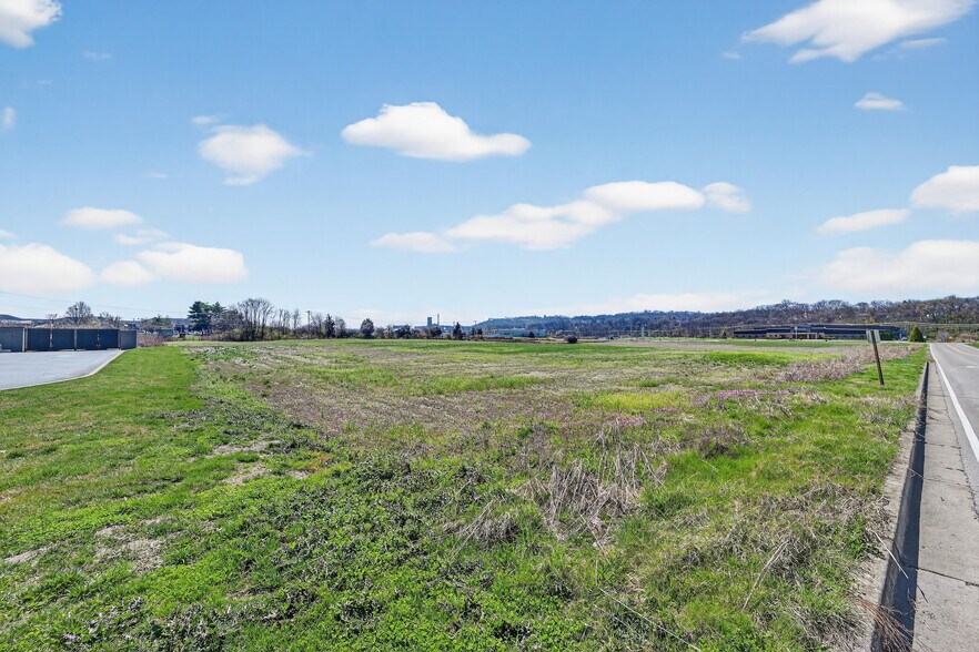 More Photos Of E E Eads Parkway, Greendale Land For Sale