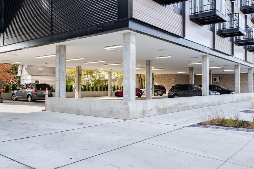 More Photos Of 200 W 1st St, Cedar Falls Apartments For Lease