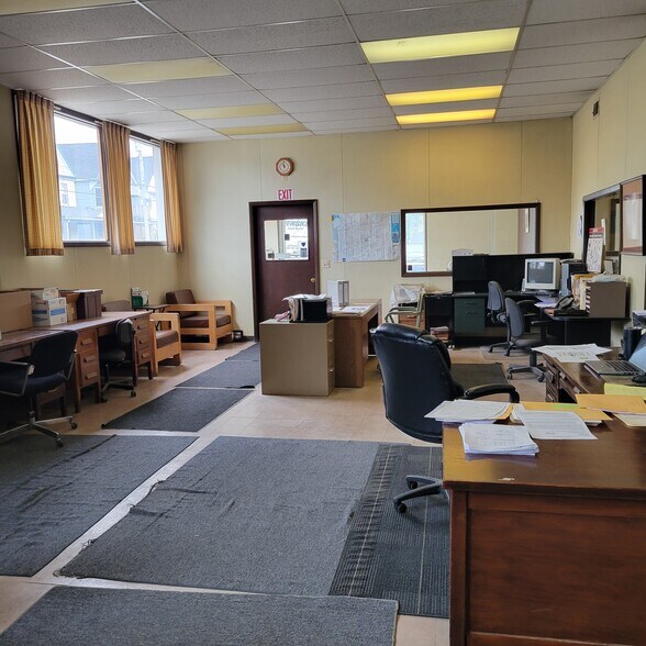 More Photos Of 125 Ontario St, Buffalo Warehouse For Sale