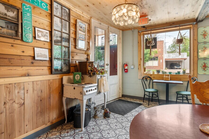 More Photos Of 116 Mill S St, Brownsdale Restaurant For Sale