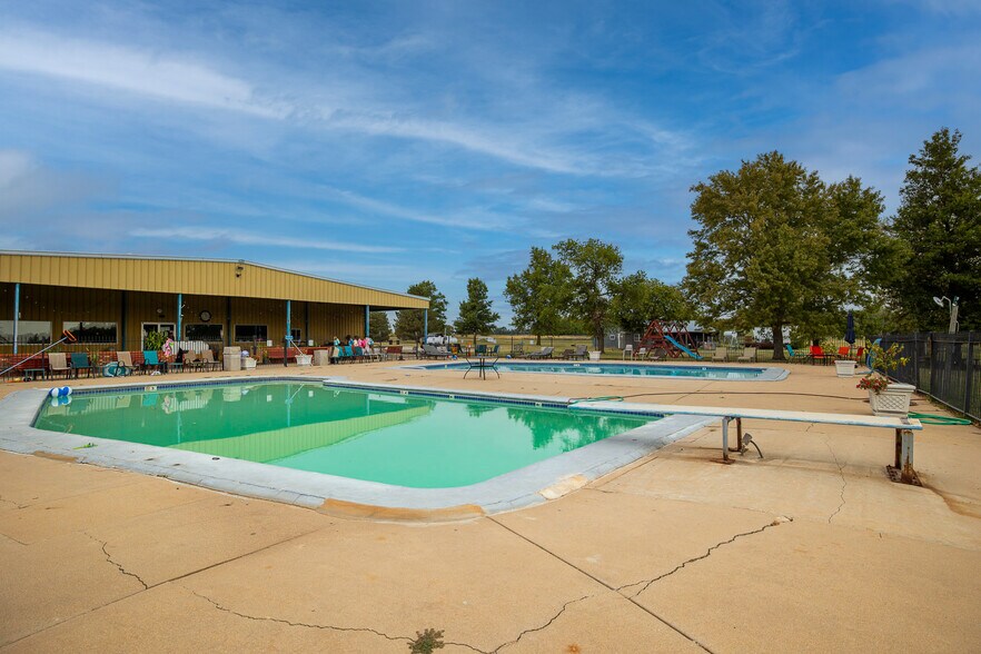 More Photos Of 2206 E 101st St N, Valley Center Specialty For Sale