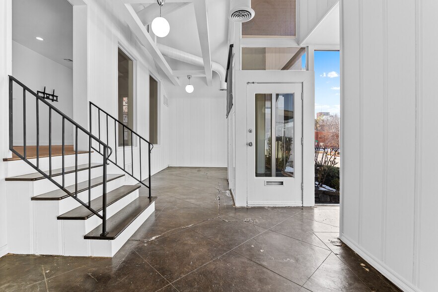 More Photos Of 1637 S Boston Ave, Tulsa Loft Creative Space For Lease