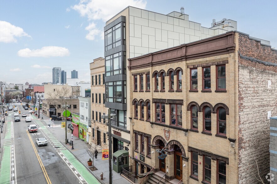 More Photos Of 333 Newark Ave, Jersey City Apartments For Lease