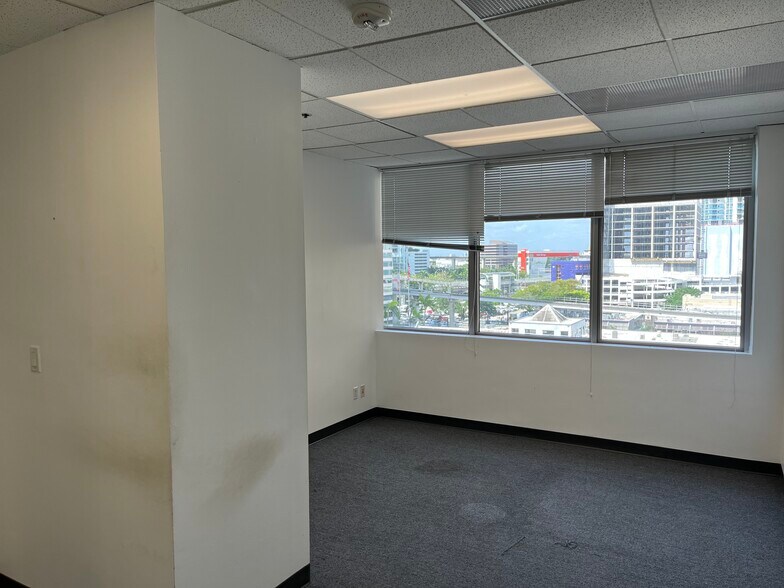 More Photos Of 150 SE 2nd Ave, Miami Coworking Space