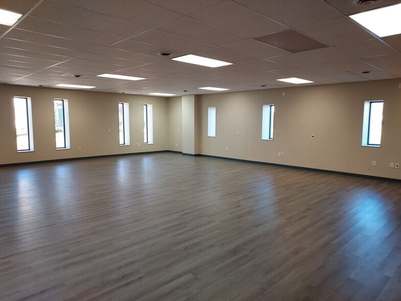 More Photos Of 220 N Main St, Adrian Office For Sale