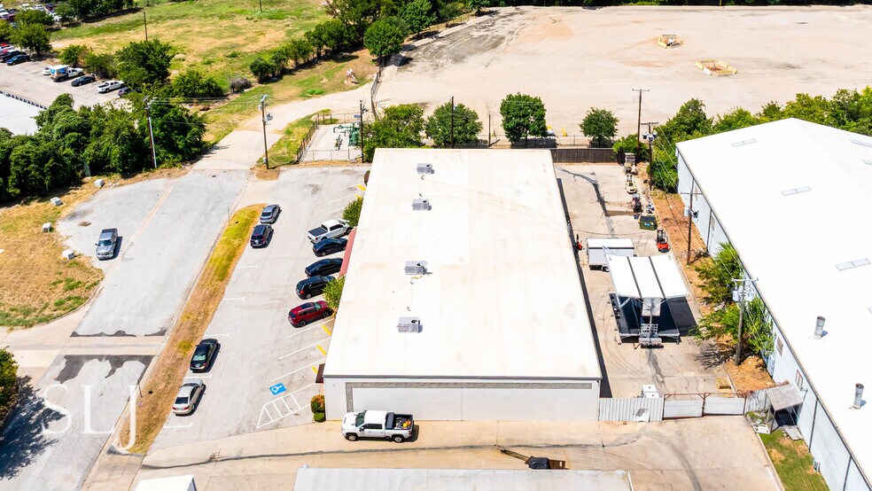 More Photos Of 3007 Pleasant Valley Ln, Arlington Warehouse For Sale