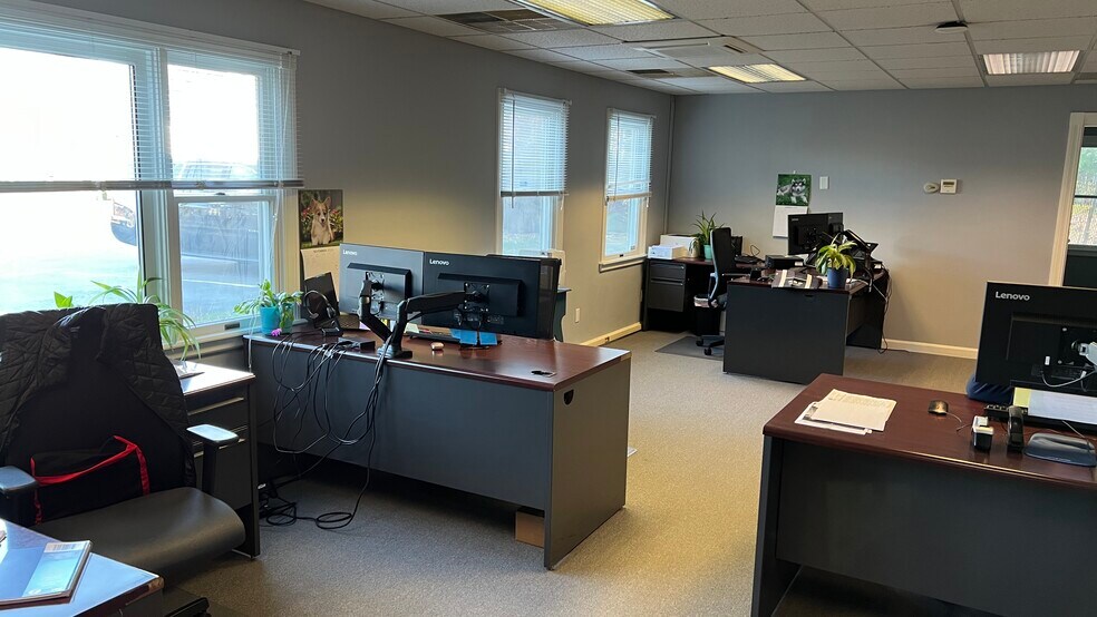 More Photos Of 150 W Grove St, Middleborough Medical For Sale