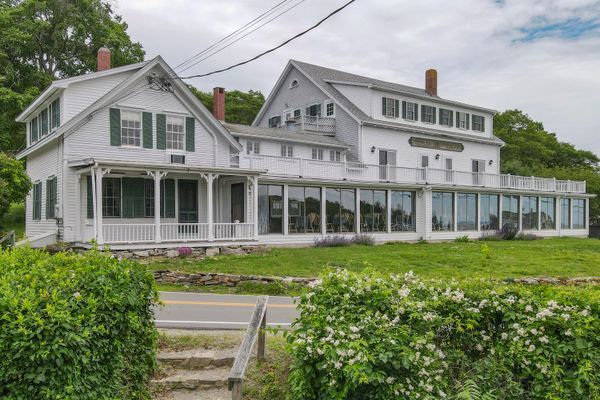 Primary Photo Of 146 State Route 32, New Harbor Hotel For Sale