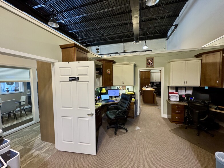 More Photos Of 3041 Golansky Blvd, Woodbridge Storefront For Lease