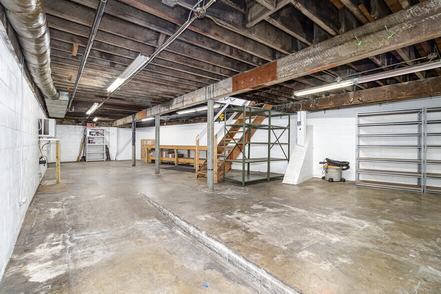 More Photos Of 2317 Donaldson Ave, Covington Auto Repair For Sale