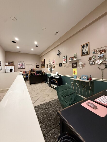 More Photos Of 327 State St E, Murfreesboro Flex For Sale