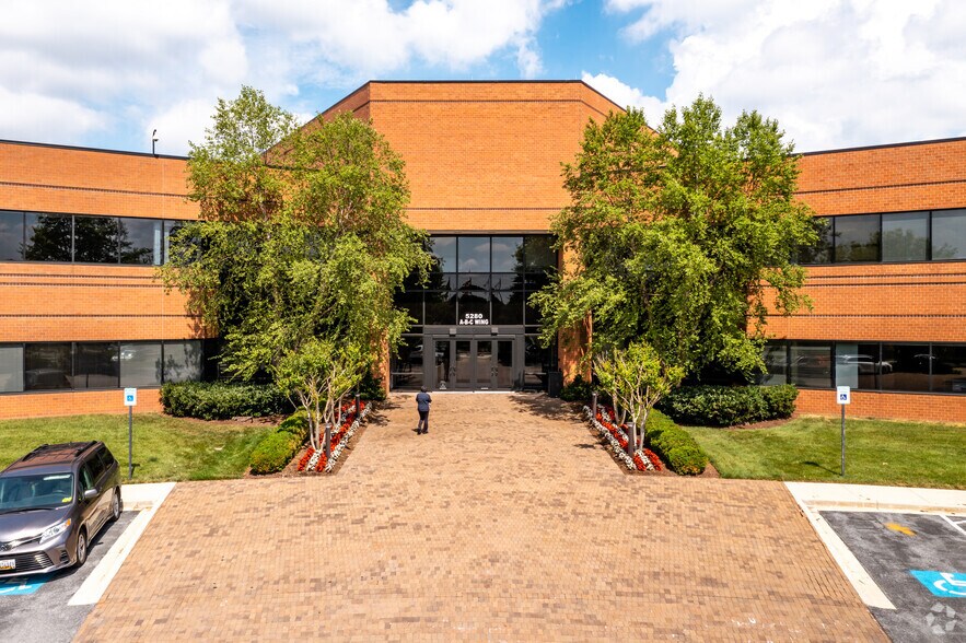 More Photos Of 5280 Corporate Dr, Frederick Office For Lease