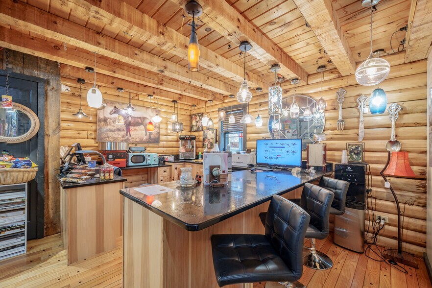 More Photos Of 2511 Boston Rd, Wilbraham Freestanding For Sale