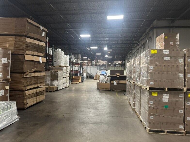 More Photos Of 85 S Satellite Rd, South Windsor Manufacturing For Lease