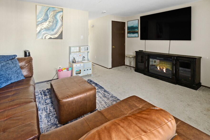 More Photos Of 429 37th St SE, Auburn Apartments For Sale