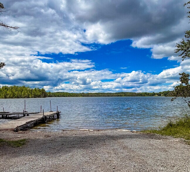 More Photos Of 1866 W Trask Lake Rd, Barton City Service Station For Sale