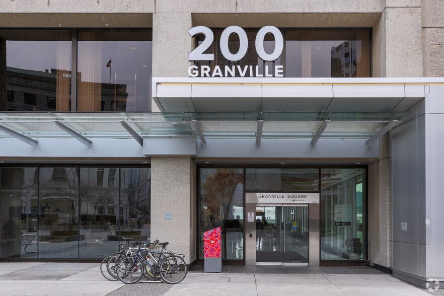 More Photos Of 200 Granville St, Vancouver Office For Sale