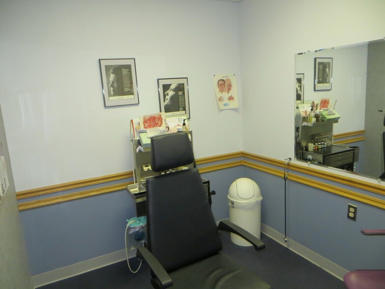 More Photos Of 222 Schanck Rd, Freehold Medical For Lease