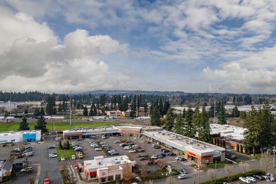 More Photos Of 16829-16949 65th Ave, Lake Oswego General Retail For Lease