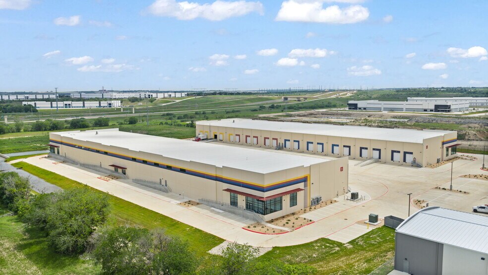 More Photos Of 5601 FM 973, Del Valle Unknown For Lease