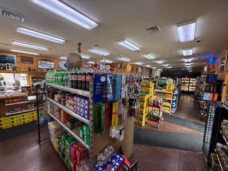 More Photos Of 205 Co Hwy YZ hwy, Dodgeville Freestanding For Sale
