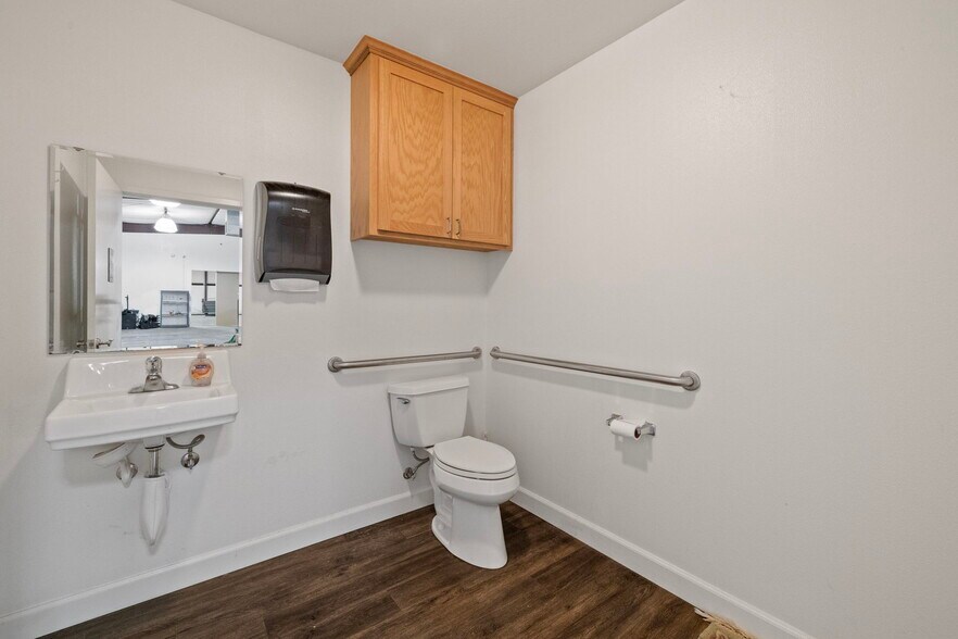 More Photos Of 18490 Striker Ct, Sonora Warehouse For Sale