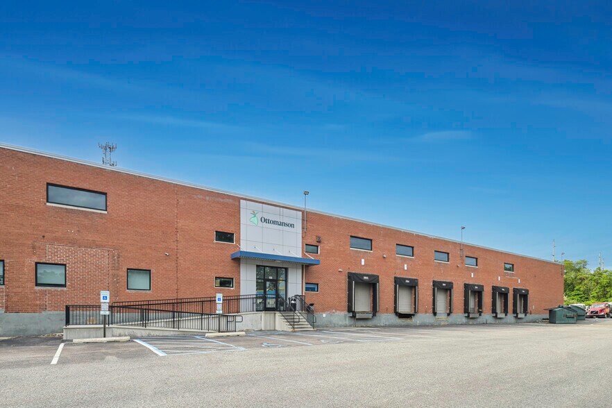 Primary Photo Of 301 Island Rd, Mahwah Warehouse For Lease