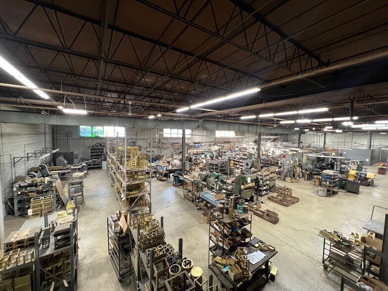 More Photos Of 941 Cernan Dr, Bellwood Warehouse For Sale