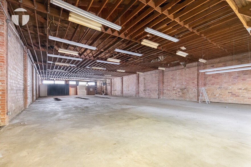 More Photos Of 1721 Del Paso Blvd, Sacramento Storefront Retail Office For Sale