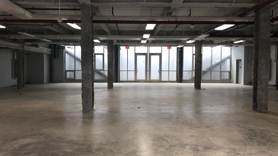 More Photos Of 13 Grattan St, Brooklyn Office For Sale