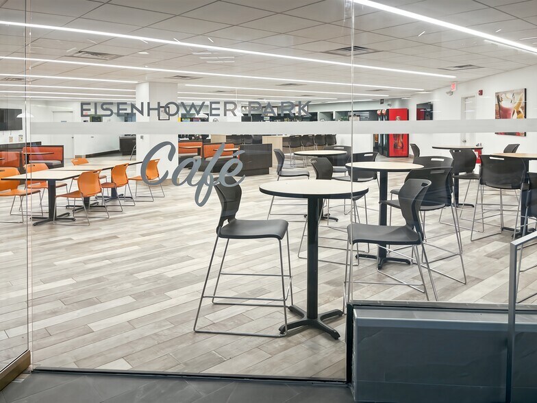 More Photos Of 101 Eisenhower Pky, Roseland Coworking Space