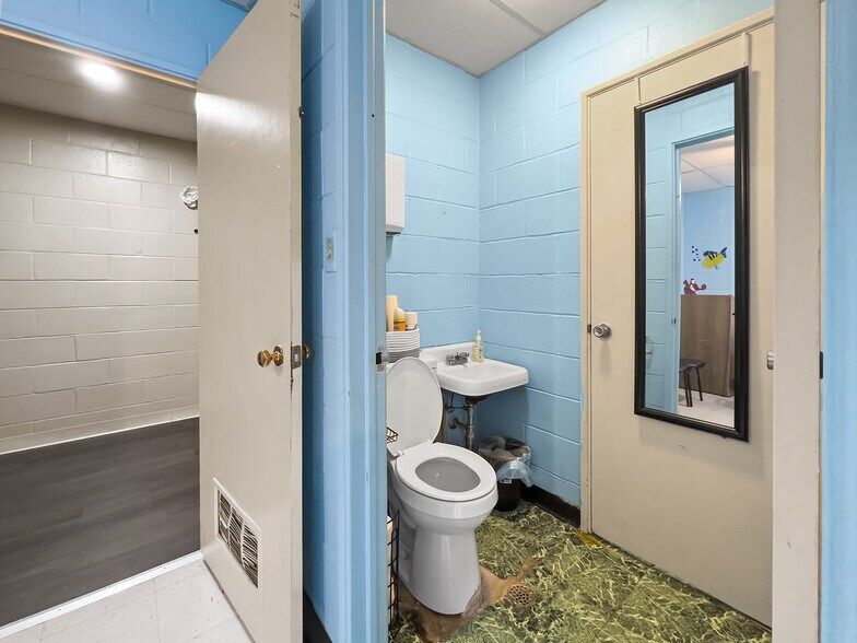 More Photos Of 6001 Buena Vista Rd, Columbus Religious Facility For Sale