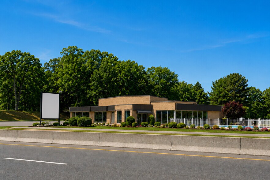 More Photos Of 1400 Rt-35, Middletown Showroom For Sale